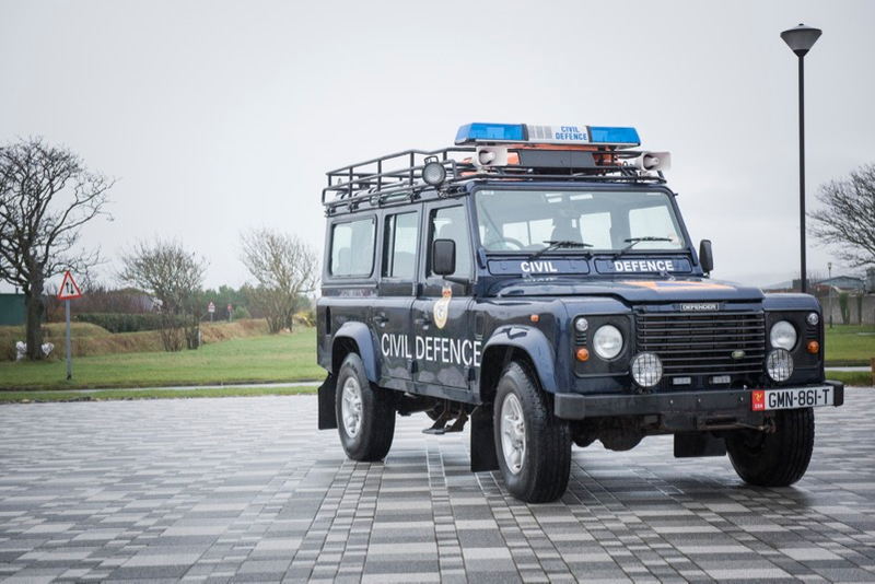 Illustration for article titled The Isle Of Man Threw One Hell Of Farewell Party For The Land Rover Defender